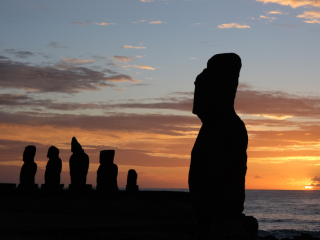 Tahai Moai at sunset, Rapa Nui