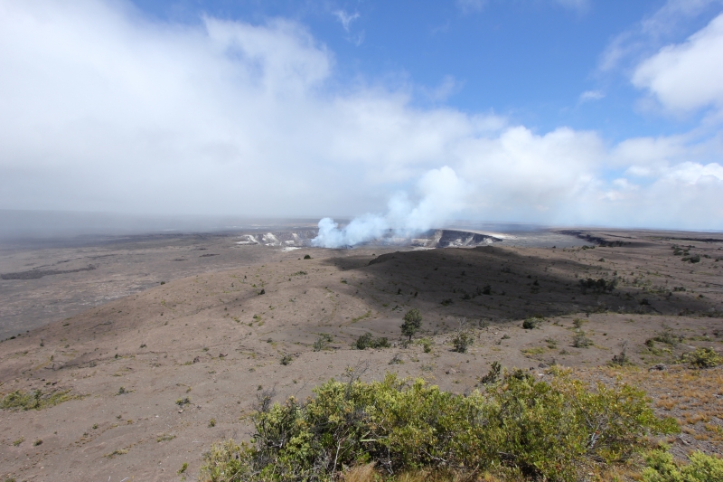 Halema'uma'u Crater (dig)-Volcanoes National Park, Hawaii
