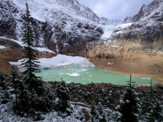 Edith Cavell lake & glacier-Jasper