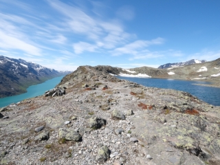 Norway-Besseggen Ridge two lakes 2