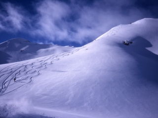 Tyax Lodge Heli-Skiing slope-Chilcotin Mountain range